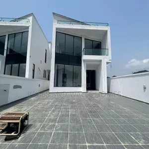 Furnished 5bdrm Duplex in Chevron for sale