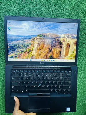 Laptop Dell Latitude 7490 16GB Intel Core i7 SSD 256GB