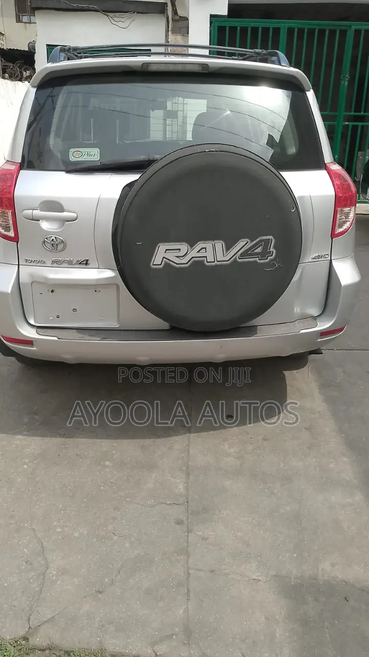 Toyota RAV4 2008 Silver