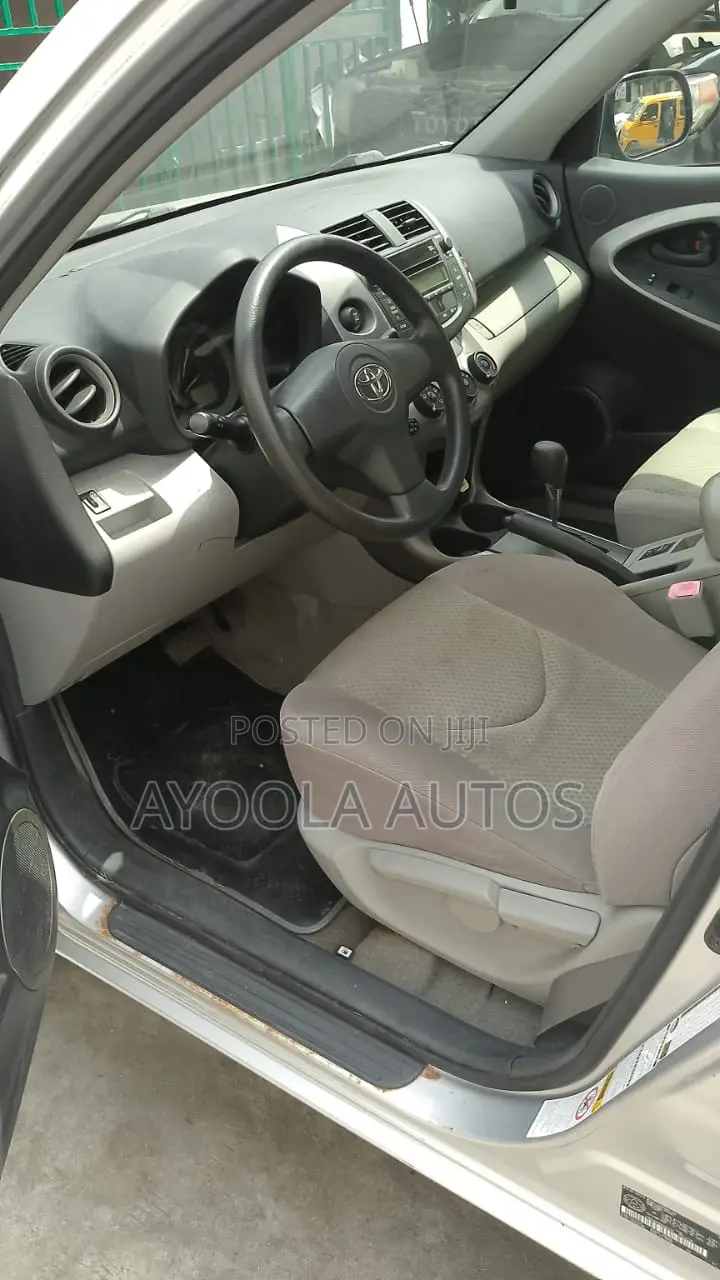 Toyota RAV4 2008 Silver