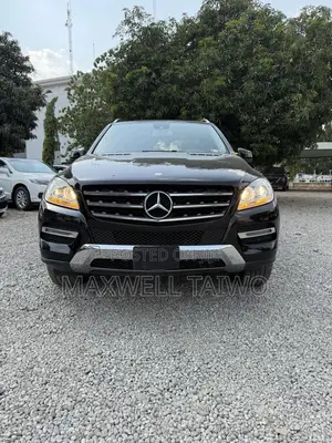 Mercedes-Benz M Class ML350 4MATIC 4dr SUV AWD (3.5L 6cyl 7A) 2014 Black