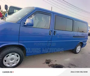 Volkswagen Transporter 2004 Blue