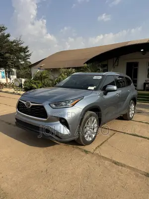 Toyota Highlander Limited 2022 Blue