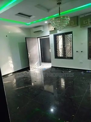 3bdrm Apartment in Wuse 2 for rent