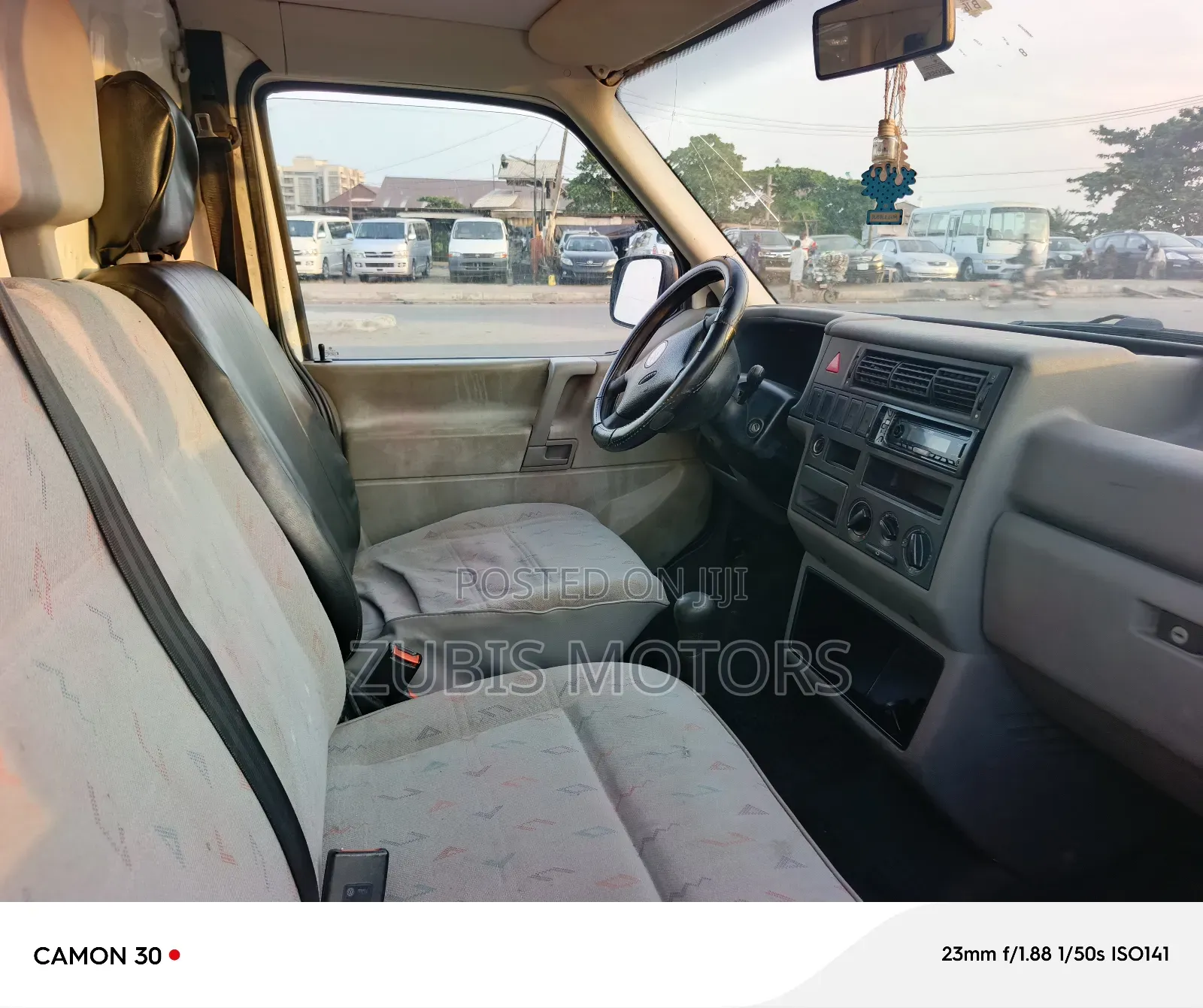 Volkswagen Transporter 2000 White