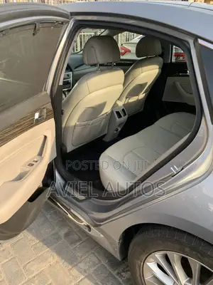 Hyundai Sonata Limited 4dr Sedan (2.4L 4cyl 6A) 2015 Gray