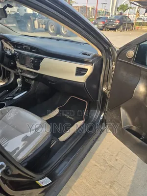 Toyota Corolla L 4dr Sedan (1.8L 4cyl 4A) 2014 Black