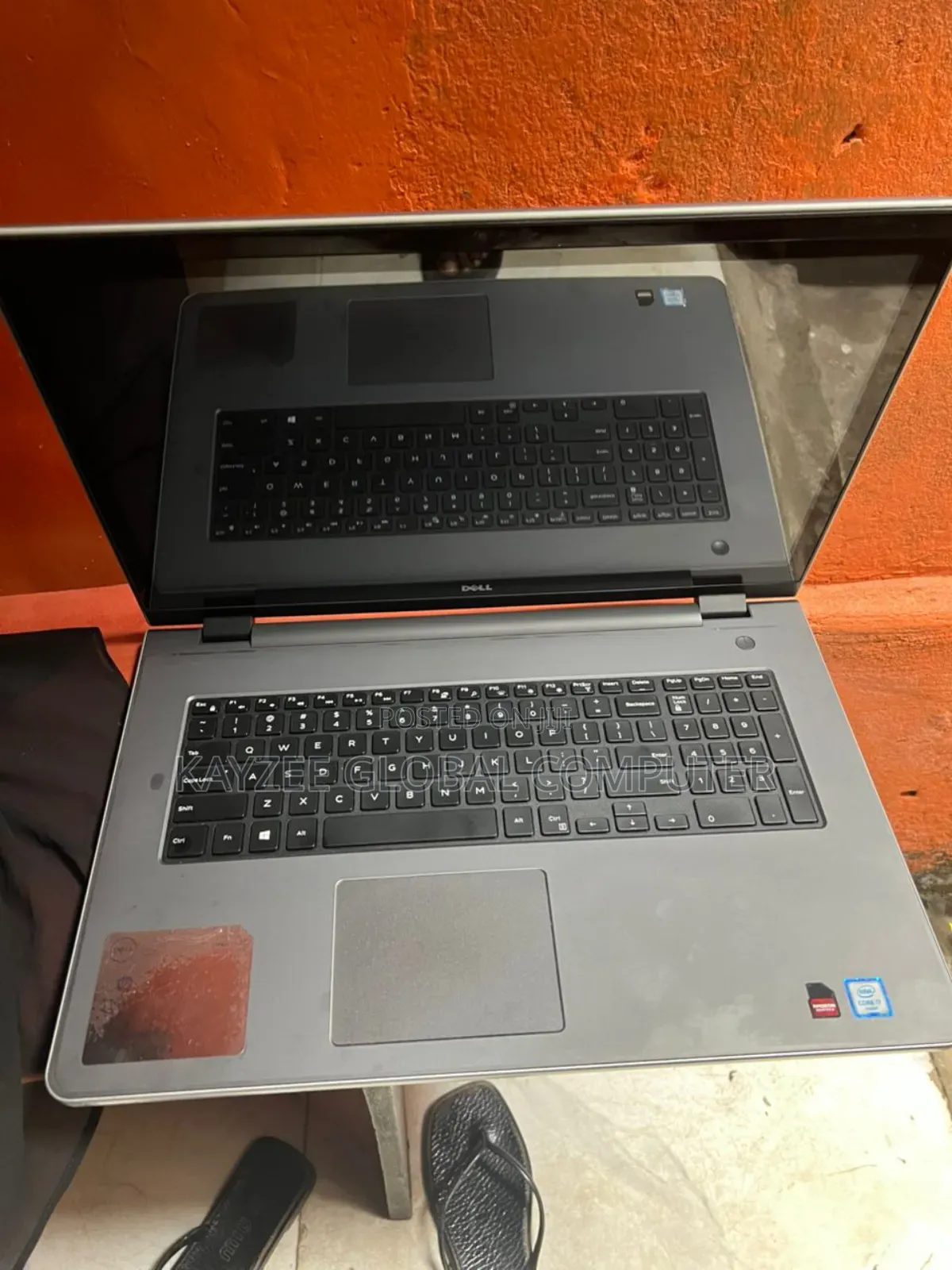 Laptop Dell Inspiron 17 5000 8GB Intel Core i7 HDD 1T