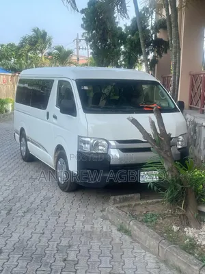 Luxury Car Hire/Airport Shuttle