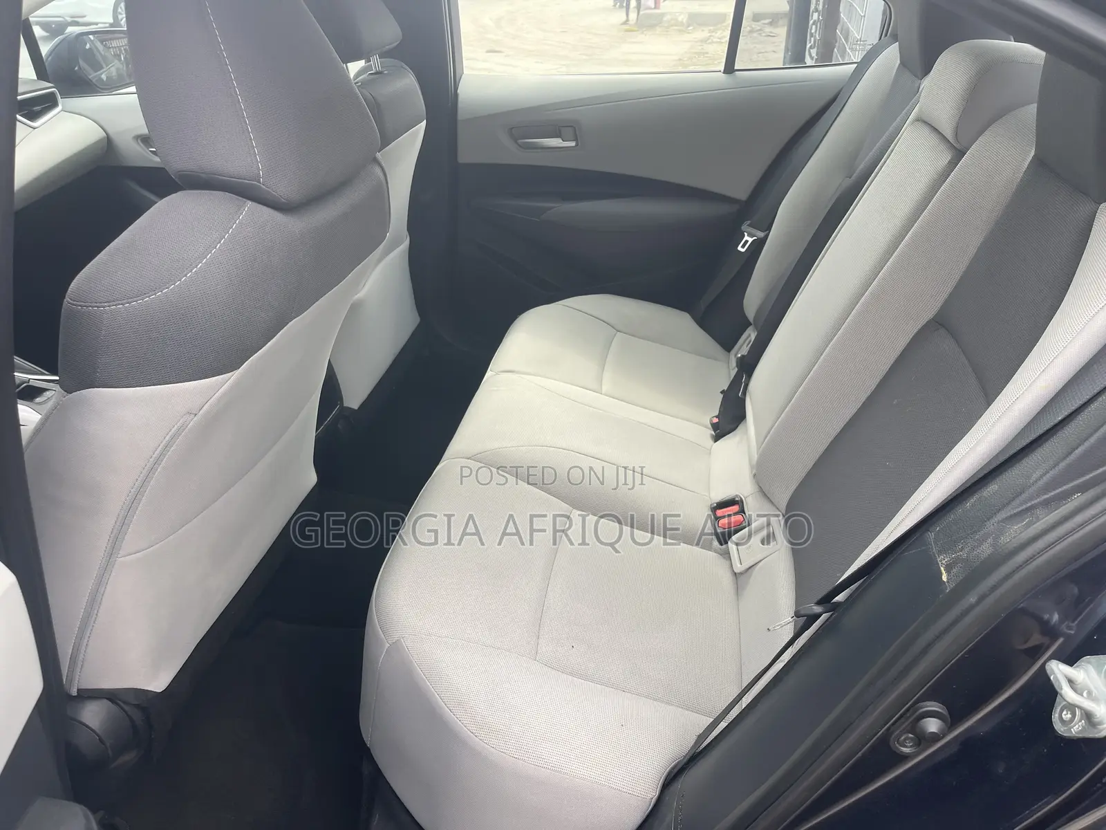 Toyota Corolla LE 2021 Blue