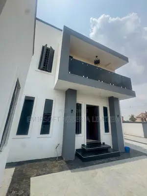 4bdrm Duplex in Oluyole for sale