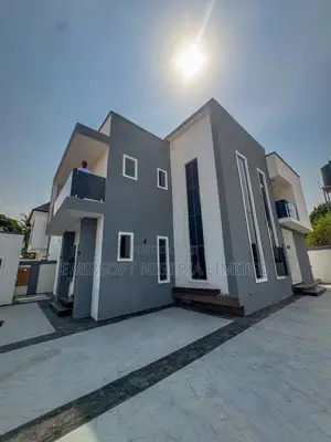 4bdrm Duplex in Oluyole for sale