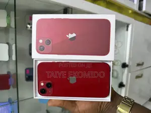 Apple iPhone 13 128 GB Red