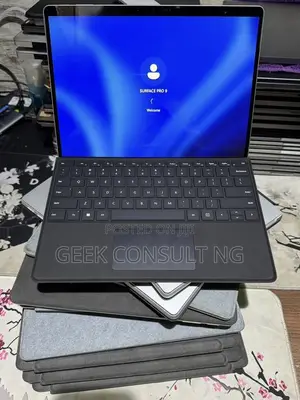 Laptop Microsoft Surface Pro 8 16GB Intel Core i7 SSD 256GB