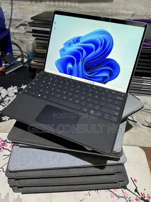 Laptop Microsoft Surface Pro 8 16GB Intel Core i7 SSD 256GB