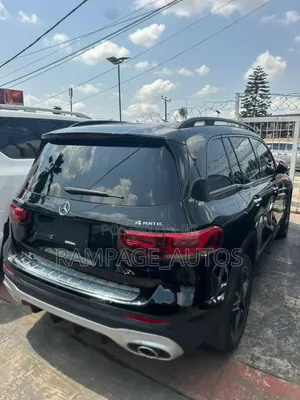 Mercedes-Benz GLB-Class 2023 Black