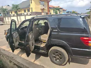 Toyota Sequoia 2005 Black