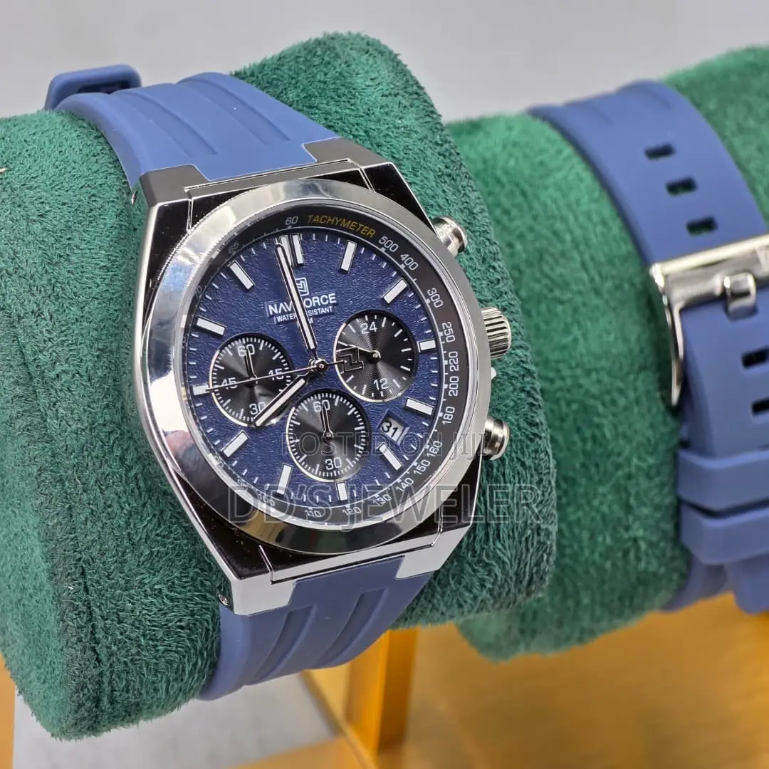 Navi Face Wristwatch