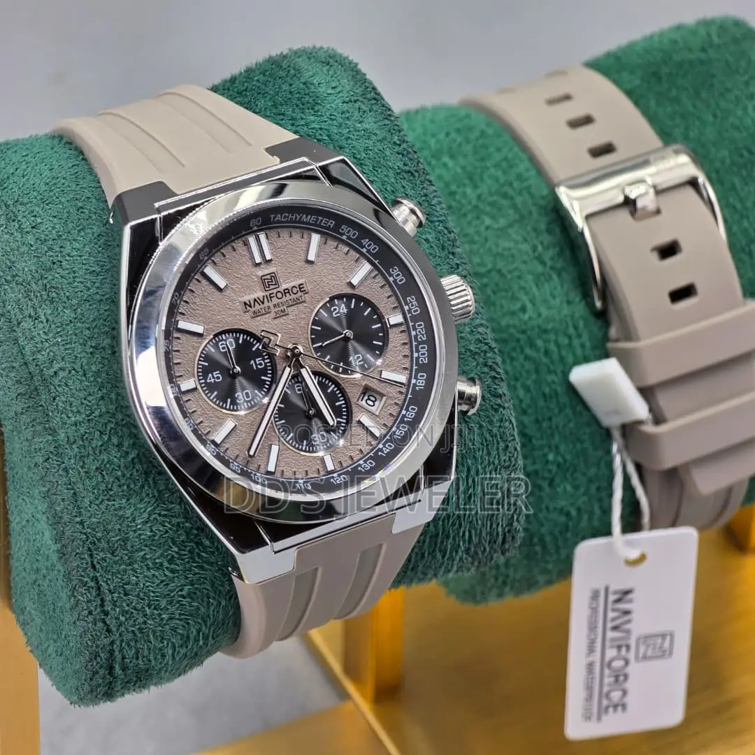 Navi Face Wristwatch