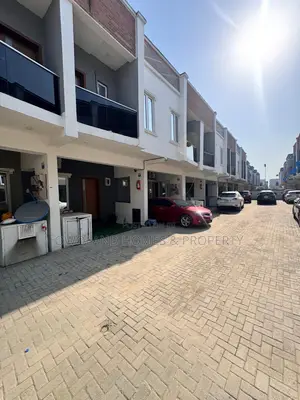 2bdrm Townhouse / Terrace in Ikota Estate, Lekki for rent