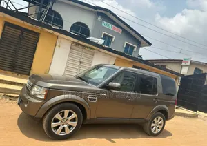 Land Rover Lr4 Base AWD 2013 Beige