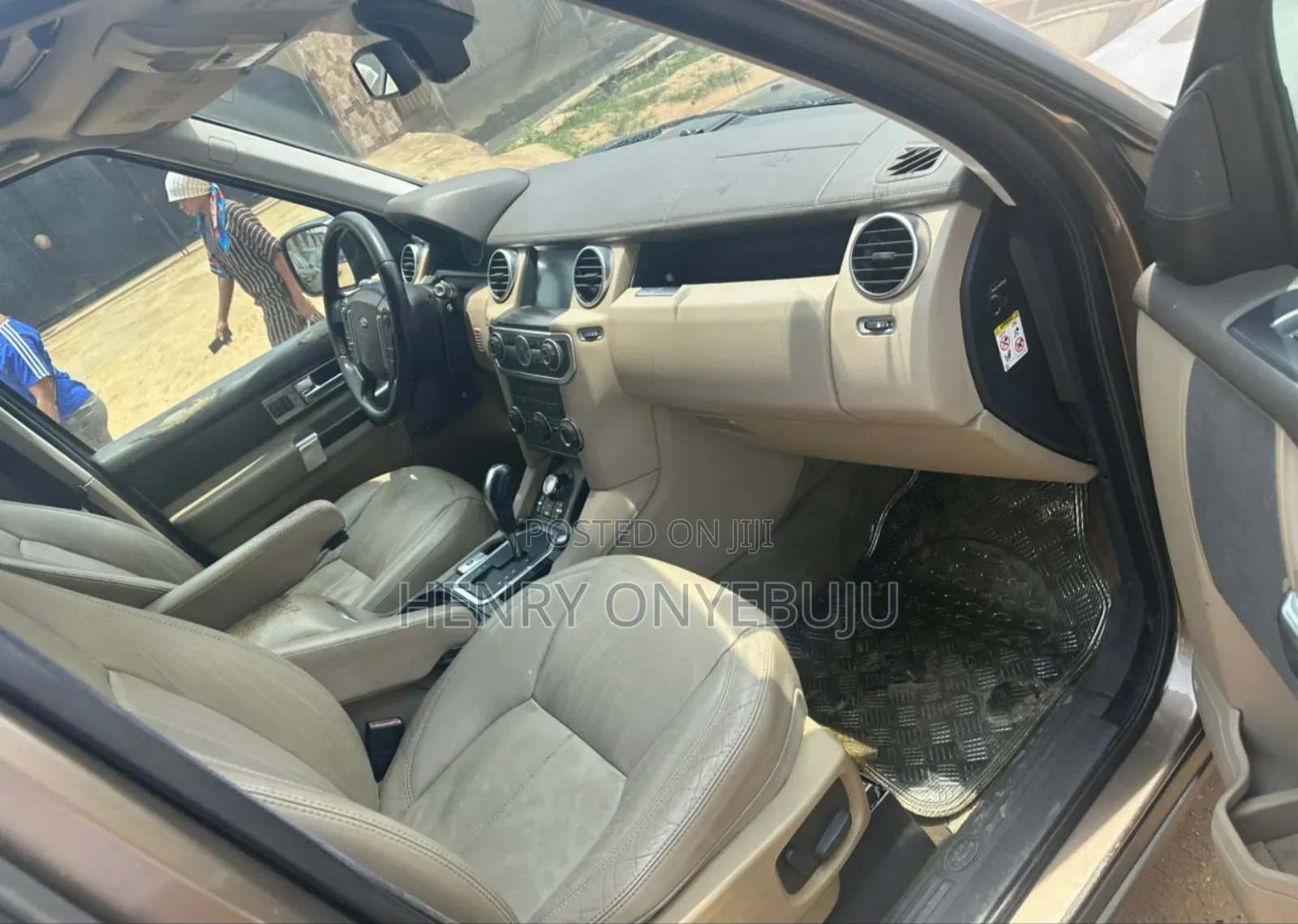 Land Rover Lr4 Base AWD 2013 Beige