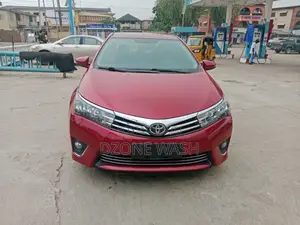 Toyota Corolla 2015 Red
