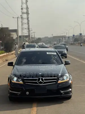 Mercedes-Benz C300 Luxury 4Matic Sedan AWD (3.5L 6cyl 7A) 2014 Black