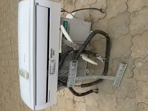 Hisense 1.5hp Inverter Ac 7months Use