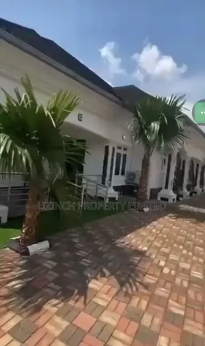5bdrm Bungalow in Benin City for sale