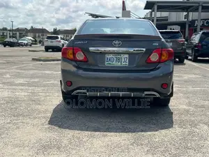 Toyota Corolla 2009 Gray