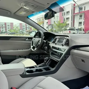 Hyundai Sonata Sport 4dr Sedan (2.4L 4cyl 6A) 2015 Silver