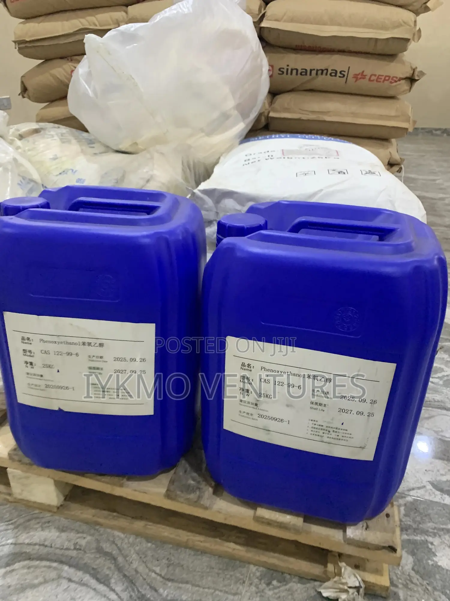 Phenoxyethanol
