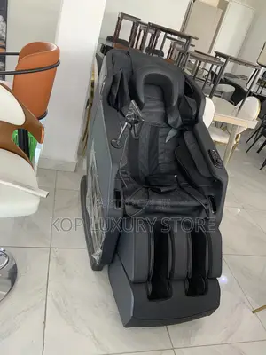An High Executive Massage Chair