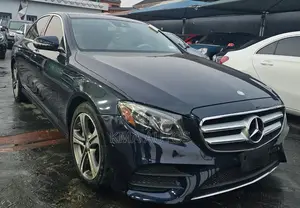 Mercedes-Benz E300 4Matic AWD Sedan (2.0L 4cyl 9A) 2017 Black