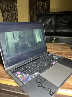 Laptop Apple MacBook Pro 2020 16GB Intel Core i5 SSD 512GB