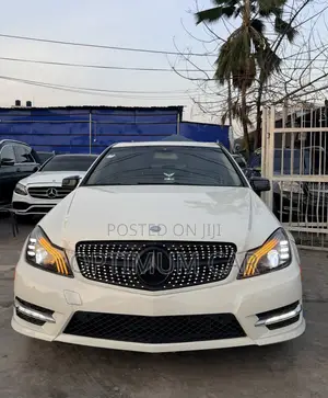 Mercedes-Benz C300 2008 White