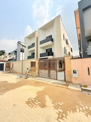 4bdrm Duplex in Ikeja Gra for sale