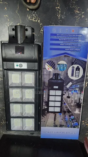 8 Eyes Solar Street Light