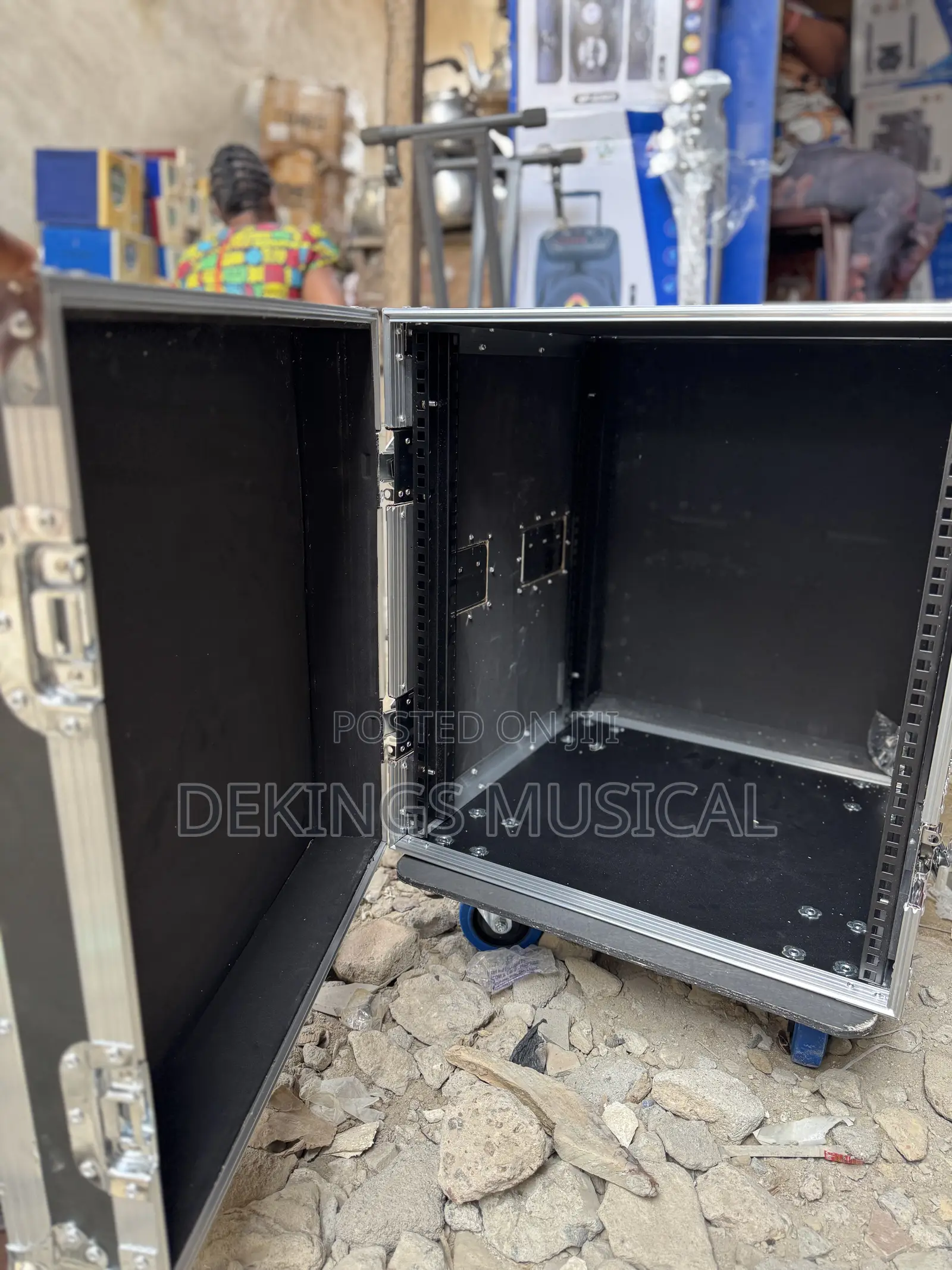 Pro Jupiter 12-Unit (12u) Movable Amp Rack