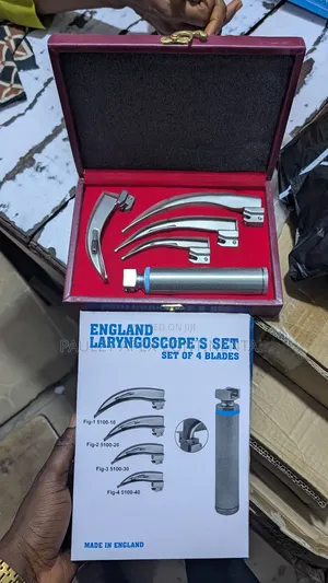Laryngoscope Set 4 Blades