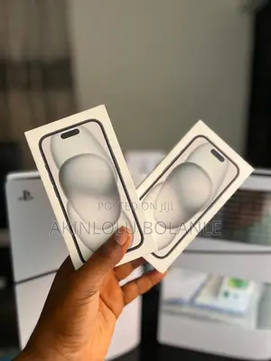 New Apple iPhone 15 128 GB Black