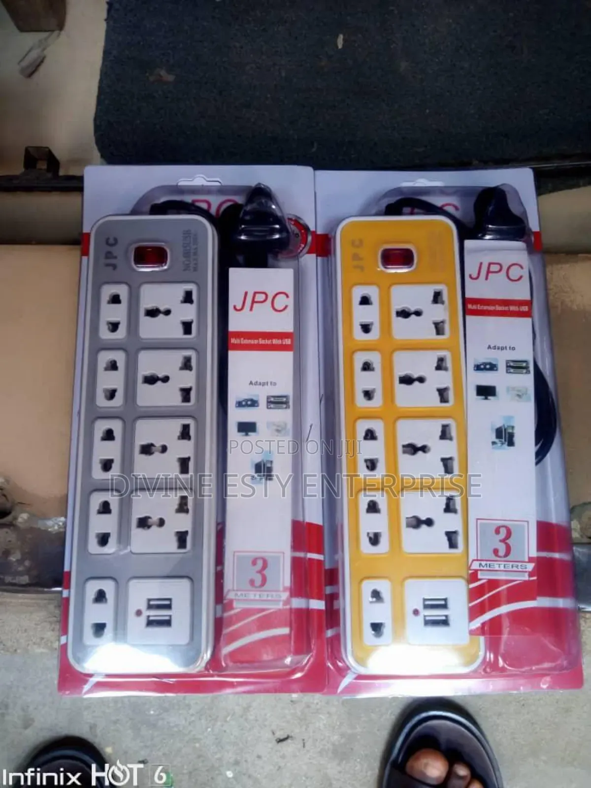 Vico Universal Extension Socket