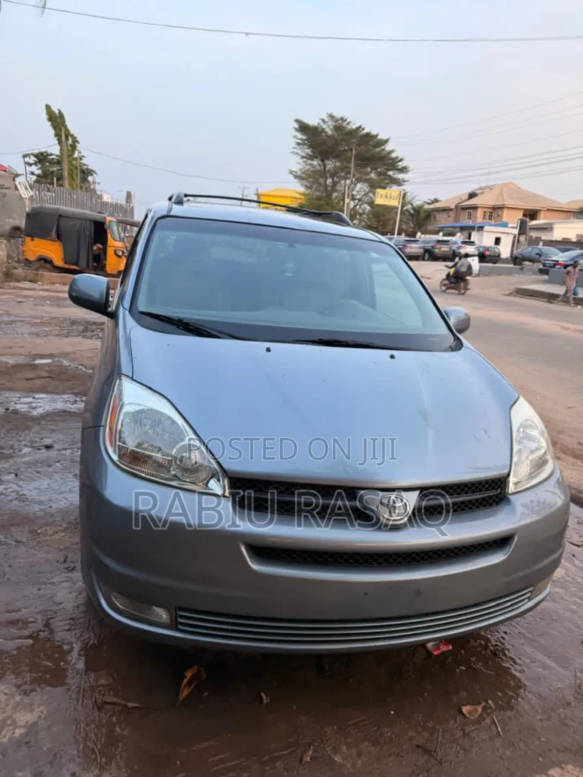Toyota Sienna 2005 Blue