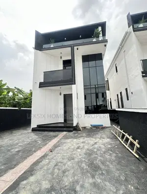 5bdrm Duplex in A Well Secured, Ado / Ajah for sale