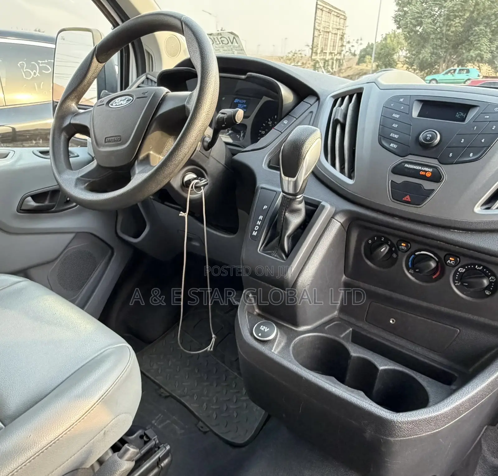 Ford Transit 2017 White