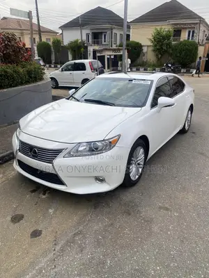 Lexus ES 350 FWD 2014 White