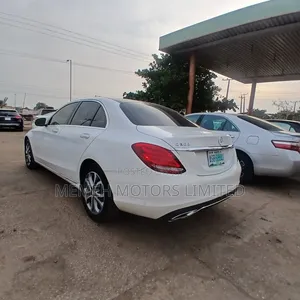 Mercedes-Benz C300 2016 White