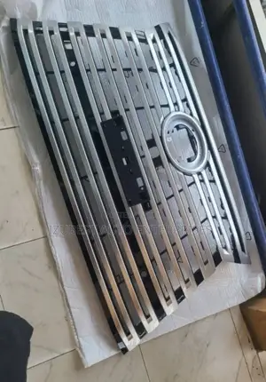 Front Grille Lexus Lx600