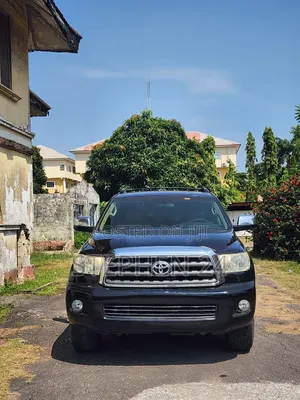 Toyota Sequoia SR5 4dr SUV 4WD (4.6L 8cyl 6A) 2010 Black